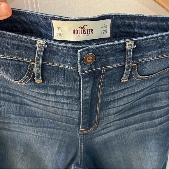 Hollister high rise super skinny jean 7R , 28W, Medium wash, zipper fly - Picture 5 of 7
